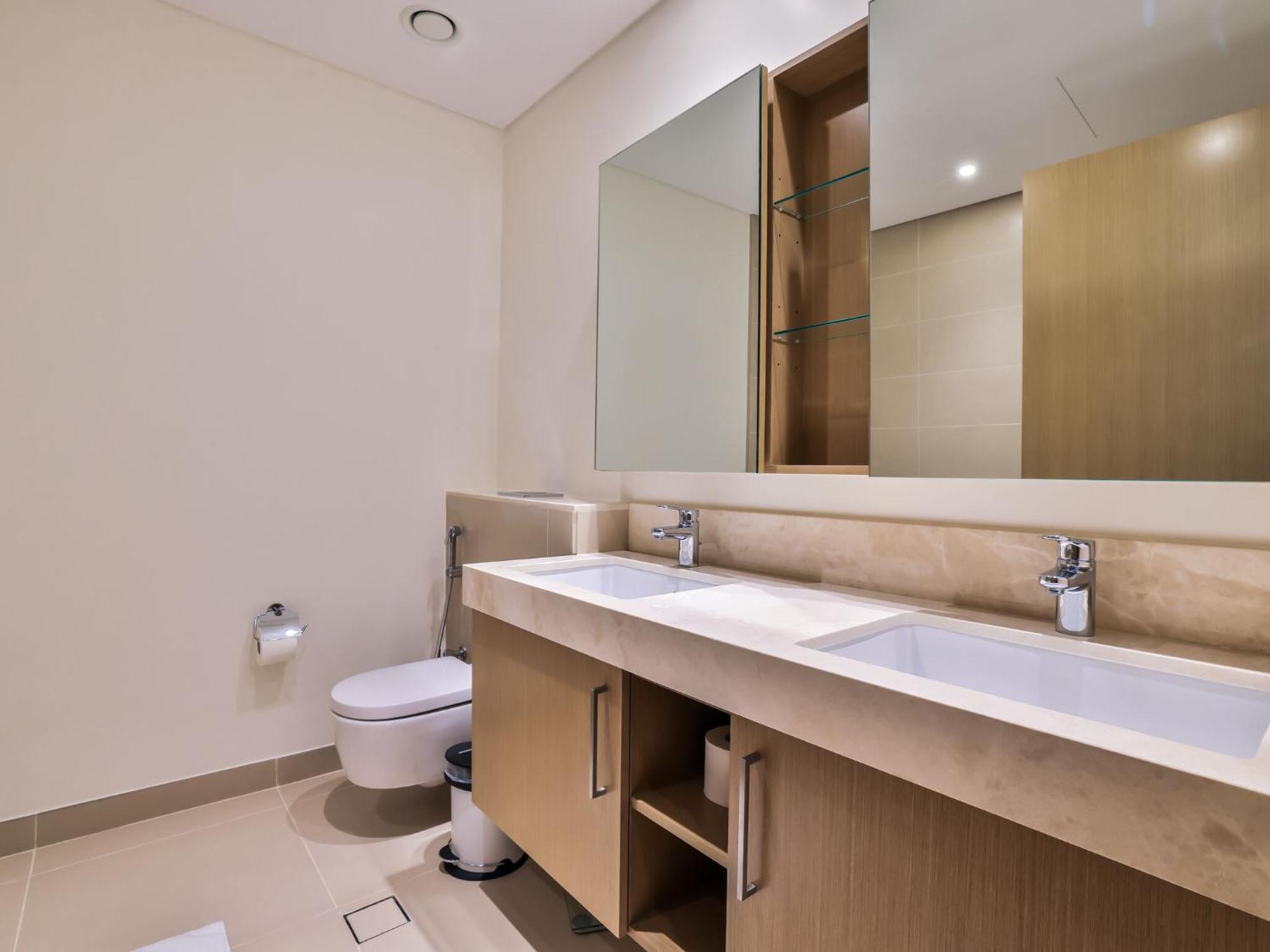 Luxurious Apartments Dubai Marina Views Pool Gym By Sojo Stay Екстериор снимка