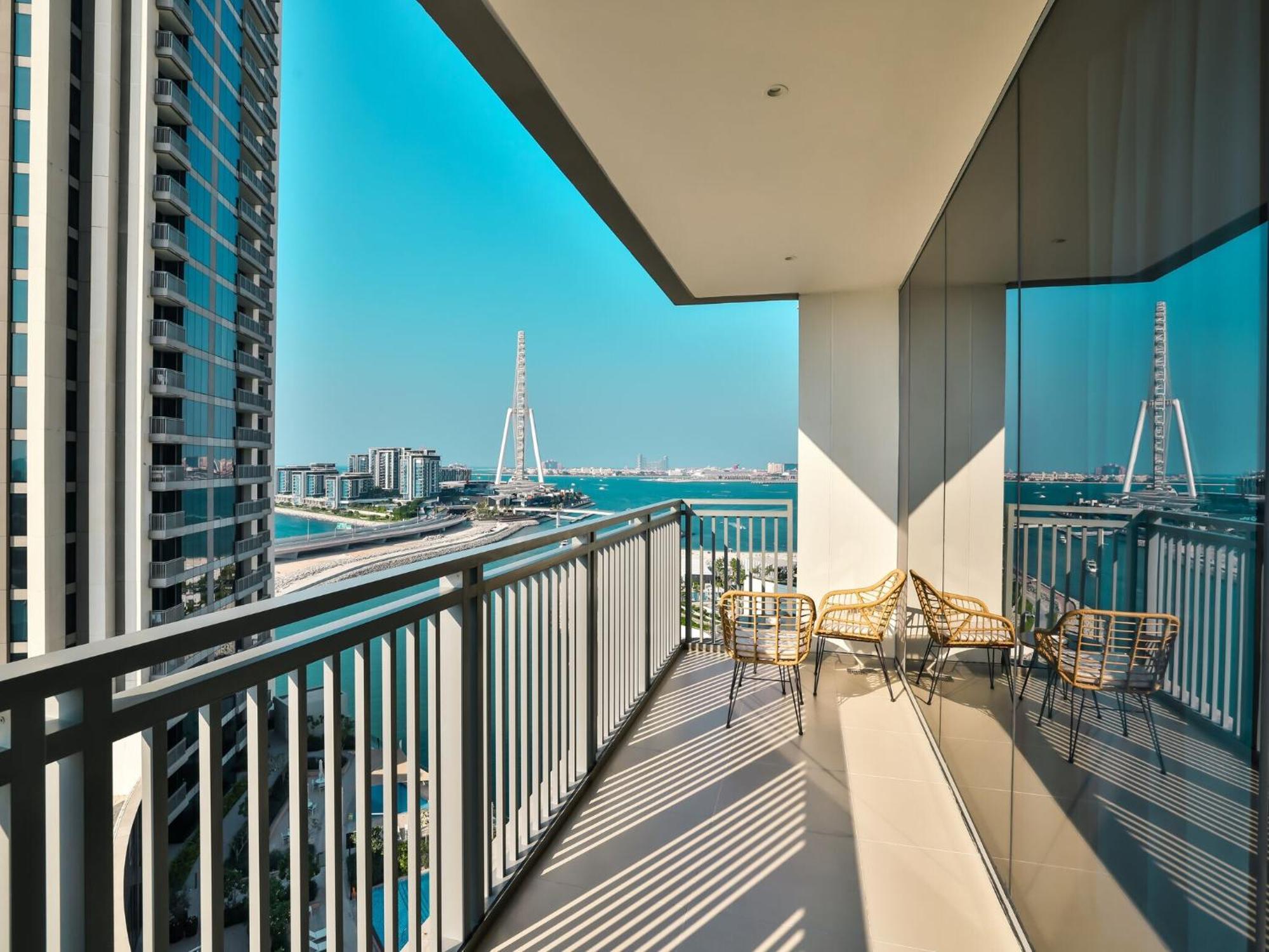 Luxurious Apartments Dubai Marina Views Pool Gym By Sojo Stay Екстериор снимка