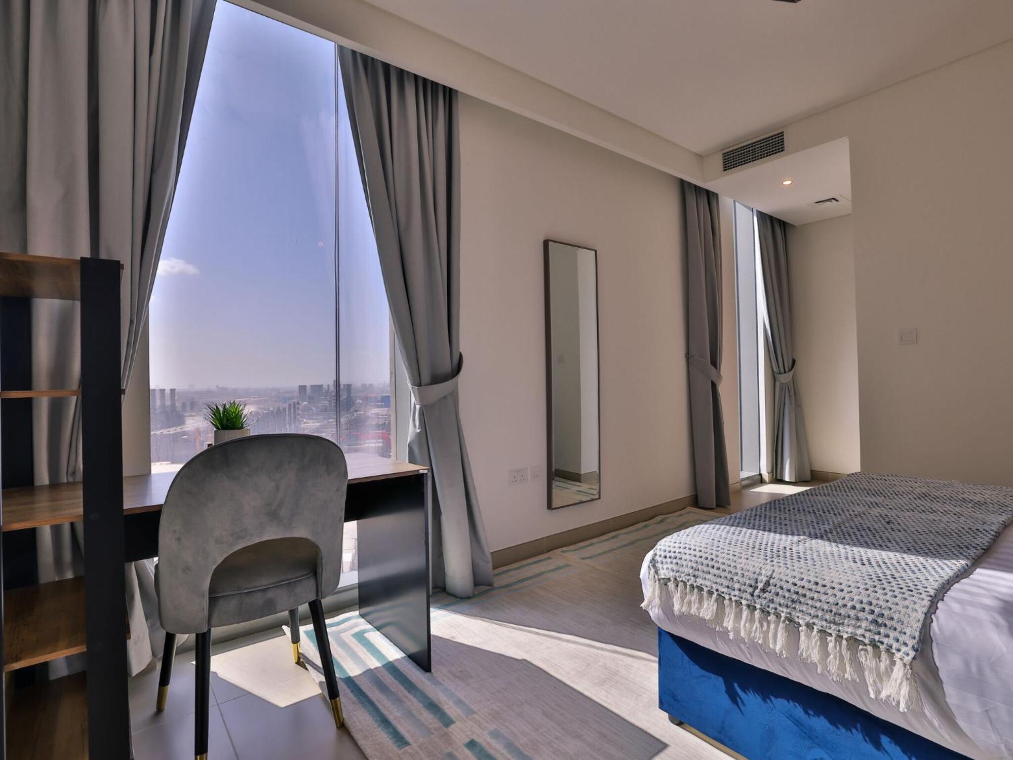 Luxurious Apartments Dubai Marina Views Pool Gym By Sojo Stay Екстериор снимка