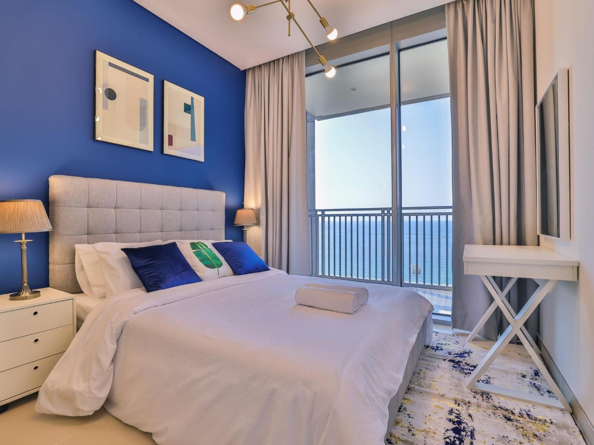 Luxurious Apartments Dubai Marina Views Pool Gym By Sojo Stay Екстериор снимка